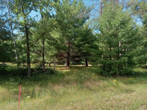 1673 Campfire Rd, Nekoosa, WI, 54457-8975 | Card Image