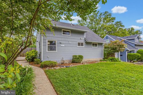 5711 Ridgway Ave, ROCKVILLE, MD, 20851-1927 | Card Image