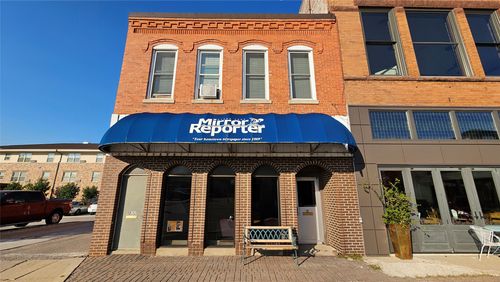 12 N 4th St, Clear Lake, IA, 50428-1815 | Card Image