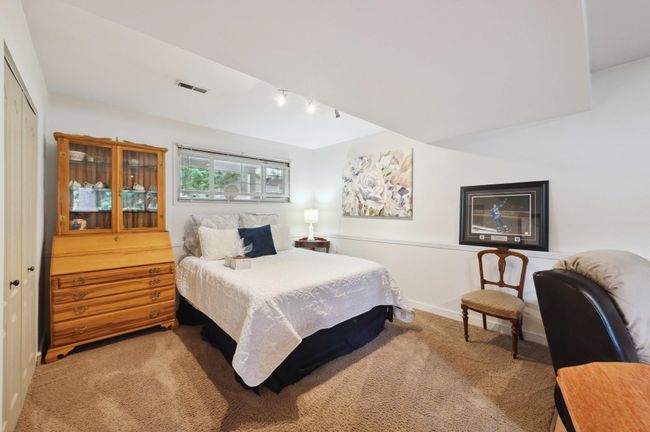 4037 196 A St, House other with 6 bedrooms, 3 bathrooms and 6 parking in Langley BC | Image 32