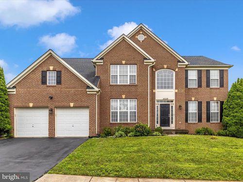 14228 Golden Hook Rd, BOYDS, MD, 20841-4324 | Card Image
