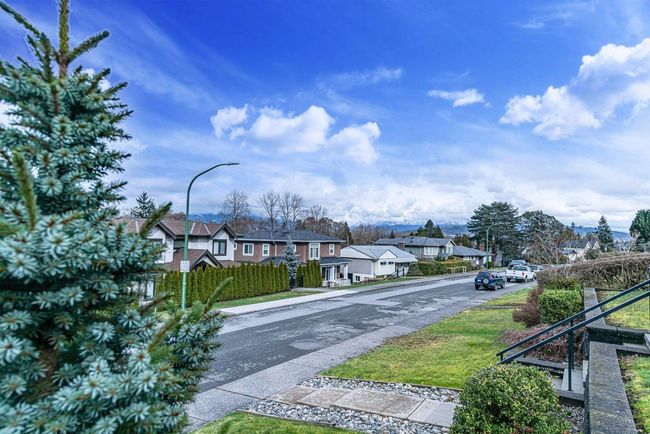 4376 Gilpin Crescent, House other with 3 bedrooms, 1 bathrooms and null parking in Burnaby BC | Image 7