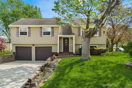 4051 Cypress Ave, Grove City, OH, 43123-9186 | Card Image