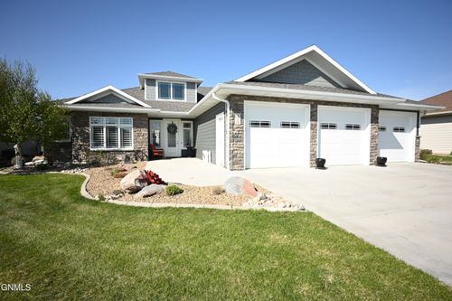 1113 Community Loop, Bismarck, ND, 58503 | Card Image