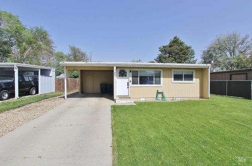 785 S 12th E, Mountain Home, ID, 83647-3526 | Card Image