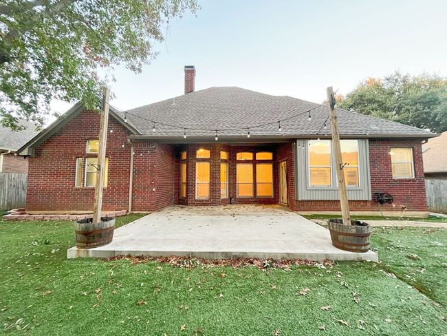 Back of property with a patio area and a yard | Image 32