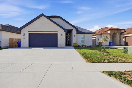 4013 Flood St, Corpus Christi, TX, 78408 | Card Image