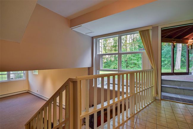 Family room to screened-in porch | Image 18