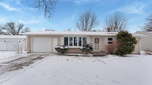 316 Galles Dr, Redwood Falls, MN, 56283-1836 | Card Image