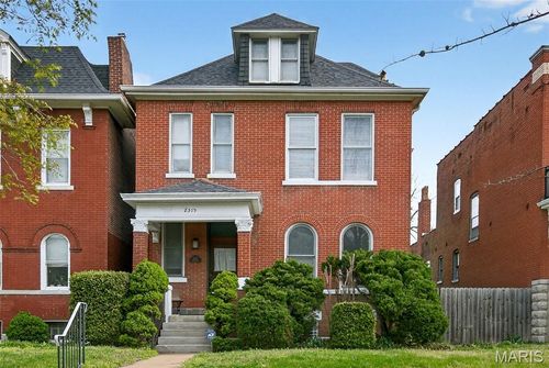 2315 Russell Blvd, Saint Louis, MO, 63104-2608 | Card Image