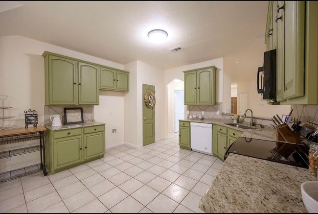 8729 Shavano Dr, House other with 3 bedrooms, 2 bathrooms and null parking in Fort Worth TX | Image 10