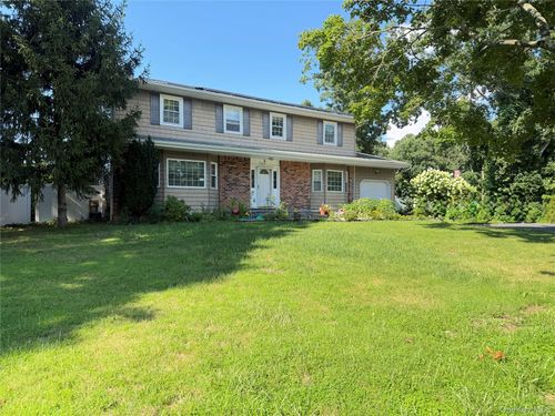 7 Estates Dr, Port Jefferson Station, NY, 11776-3112 | Card Image