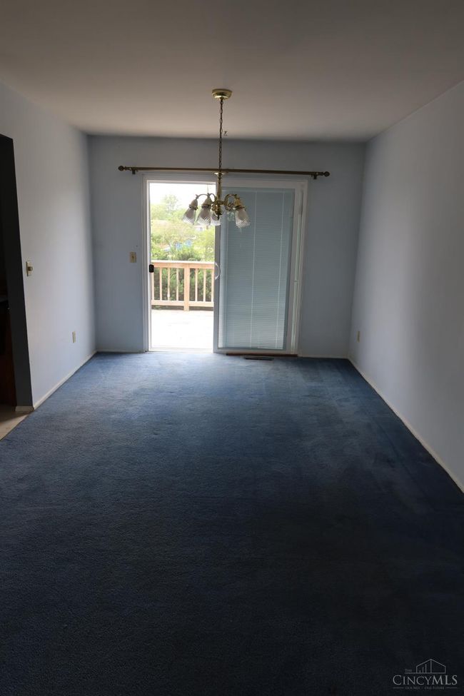 704 Trafalgar Ct, House other with 3 bedrooms, 2 bathrooms and null parking in Middletown OH | Image 5