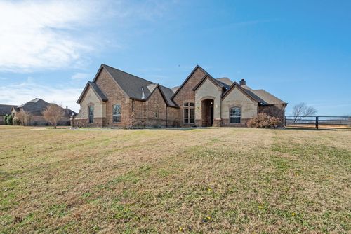 124 Mill Crossing Ln, Springtown, TX, 76082-5391 | Card Image