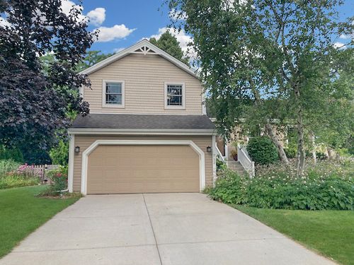 712 Castle Rock Ct, West Dundee, IL, 60118-3312 | Card Image