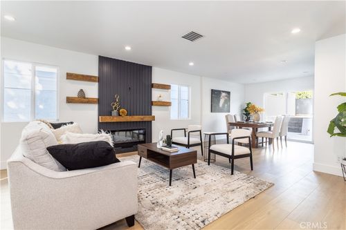 16235 Plummer St, North Hills, CA, 91343-1937 | Card Image