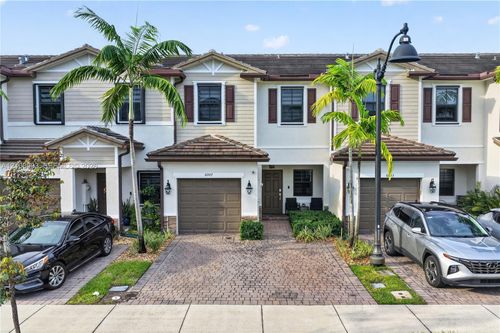 6007 W Paso Fino Pl, Davie, FL, 33314 | Card Image