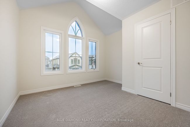 617 Bearberry Pl, House other with 4 bedrooms, 3 bathrooms and 1 parking in Milton ON | Image 14