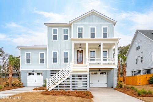 475 Freedom Park Rd, Beaufort, NC, 28516-2485 | Card Image