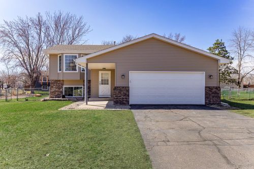 11874 Jonquil St Nw, Coon Rapids, MN, 55433-6763 | Card Image