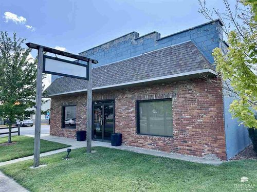 103 N Union St, Council Grove, KS, 66846-1228 | Card Image