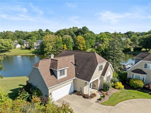 10393 N Pond Ln, Twinsburg, OH, 44087-1491 | Card Image