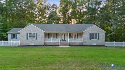 8203 Flannigan Mill Rd, Mechanicsville, VA, 23111-6060 | Card Image