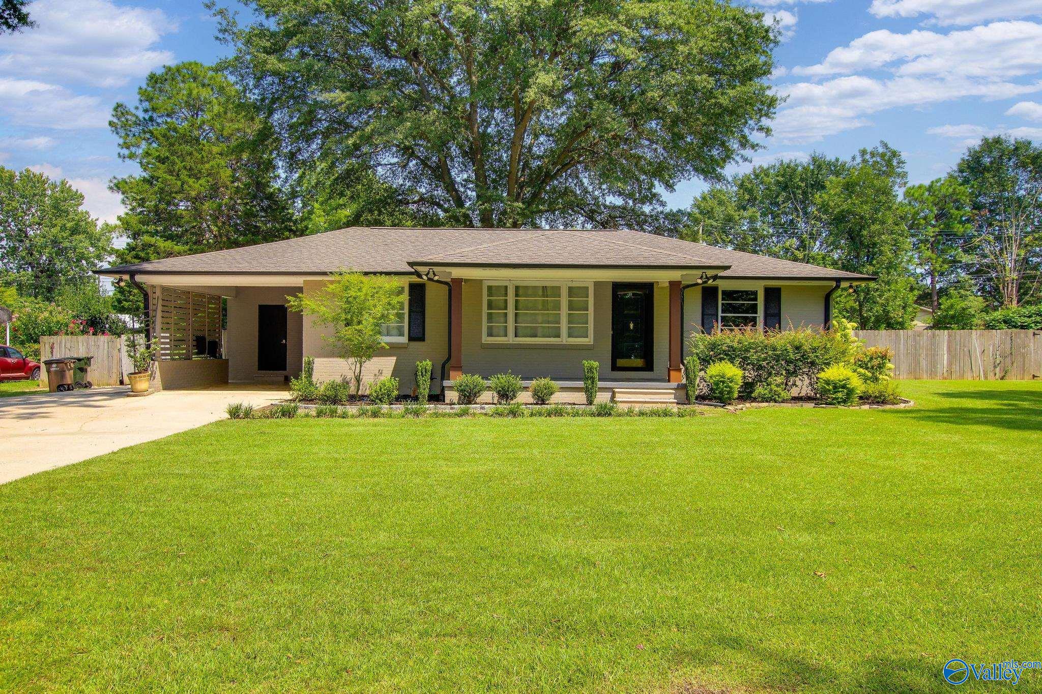 1716 Dianne Street Sw, For Sale in Decatur Zoocasa