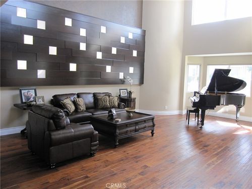 132 13th St, Seal Beach, CA, 90740-6531 | Card Image