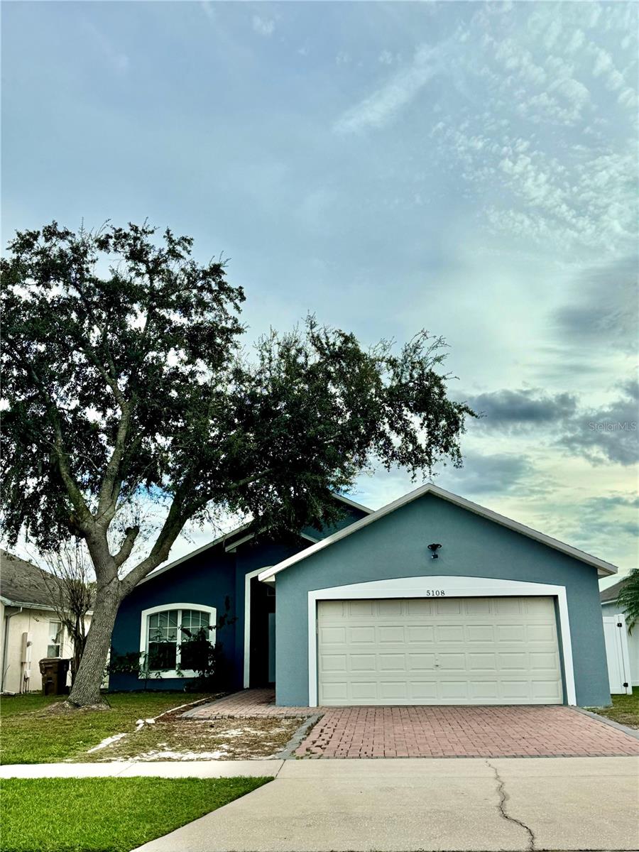 Violet Ln, Kissimmee, FL 34758