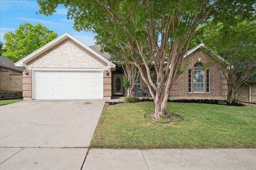 7205 Elm Wood Dr, North Richland Hills, TX, 76182-3717 | Card Image