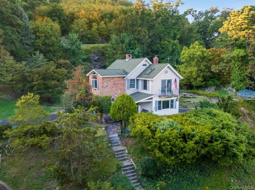 8 Ayers Rd, Tomkins Cove, NY, 10986-1700 | Card Image