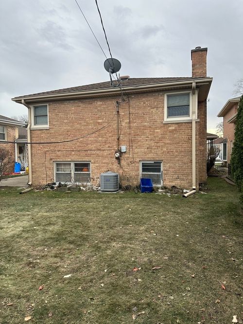 4050 W Columbia Ave, Lincolnwood, IL, 60712-3502 | Card Image