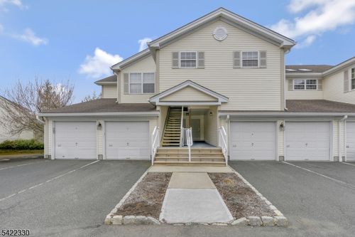 164 Potomac Dr, Basking Ridge, NJ, 07920-3195 | Card Image