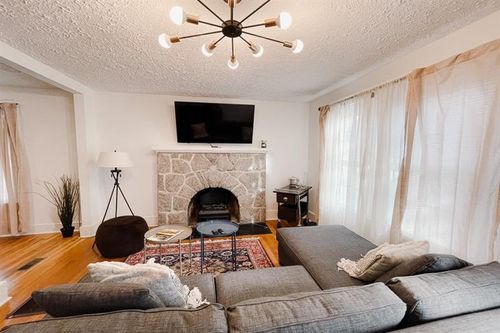 upstai-1408 Memorial Drive Se, Atlanta, GA, 30317 | Card Image