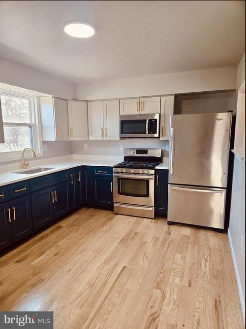 580 Walnut St, POTTSTOWN, PA, 19464-5626 | Card Image