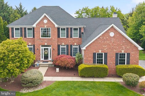 17 Brookshire Dr, ROBBINSVILLE, NJ, 08691-2554 | Card Image