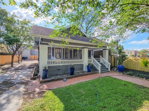 2610 Crocker St, Houston, TX, 77006-2830 | Card Image