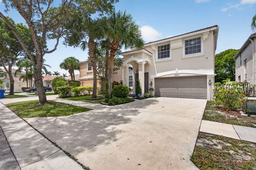 1204 Oakwater Dr, Royal Palm Beach, FL, 33411-6106 | Card Image