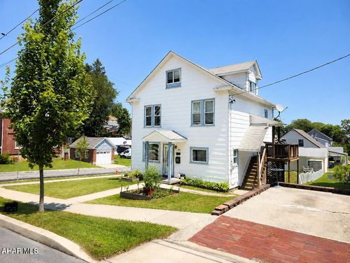 222 N Caroline St, Ebensburg, PA, 15931-1401 | Card Image