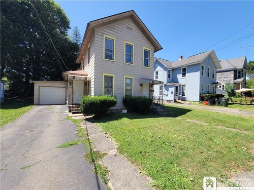 423 Lincoln St, Jamestown, NY, 14701-3631 | Card Image