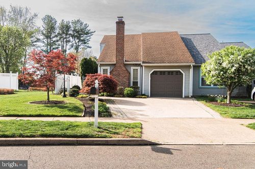 239 Oakridge Dr, LANGHORNE, PA, 19047-1081 | Card Image