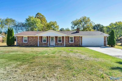 881 Moontown Road, House other with 3 bedrooms, 1 bathrooms and null parking in Brownsboro AL | Image 3