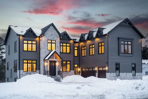 17 Connor Drive, Whitchurch Stouffville, ON, L4A2Z1 | Card Image