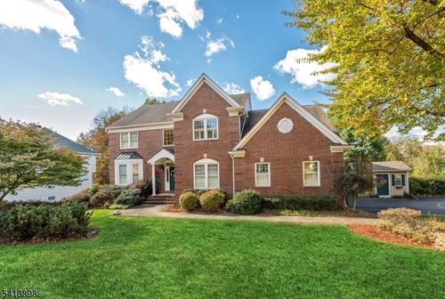 134 Arthur Ct, Mahwah, NJ, 07430-1393 | Card Image