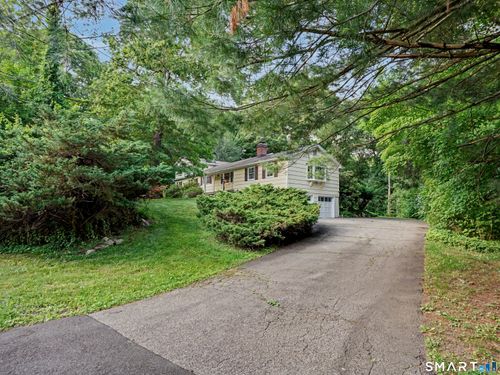15 Flat Rock Dr, Ridgefield, CT, 06877-5309 | Card Image