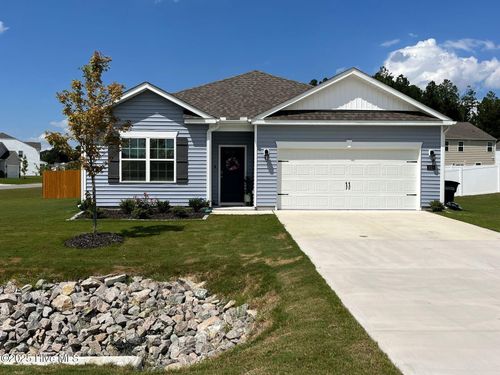 1024 Shoreline Dr, Vass, NC, 28394-6800 | Card Image