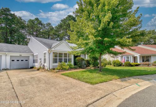 1207B Thornbury Ln, Manchester, NJ, 08759-5298 | Card Image