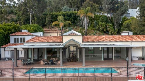10557 Rocca Pl, LOS ANGELES, CA, 90077-2904 | Card Image