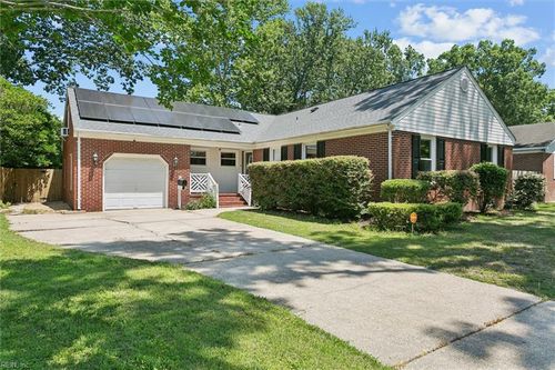 106 Artillery Rd, Hampton, VA, 23669-1538 | Card Image